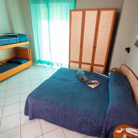 Family Hotel Mediterraneo - Azzurro Club Cesenatico Exteriér fotografie