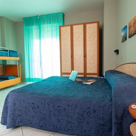 Family Hotel Mediterraneo - Azzurro Club Cesenatico Exteriér fotografie