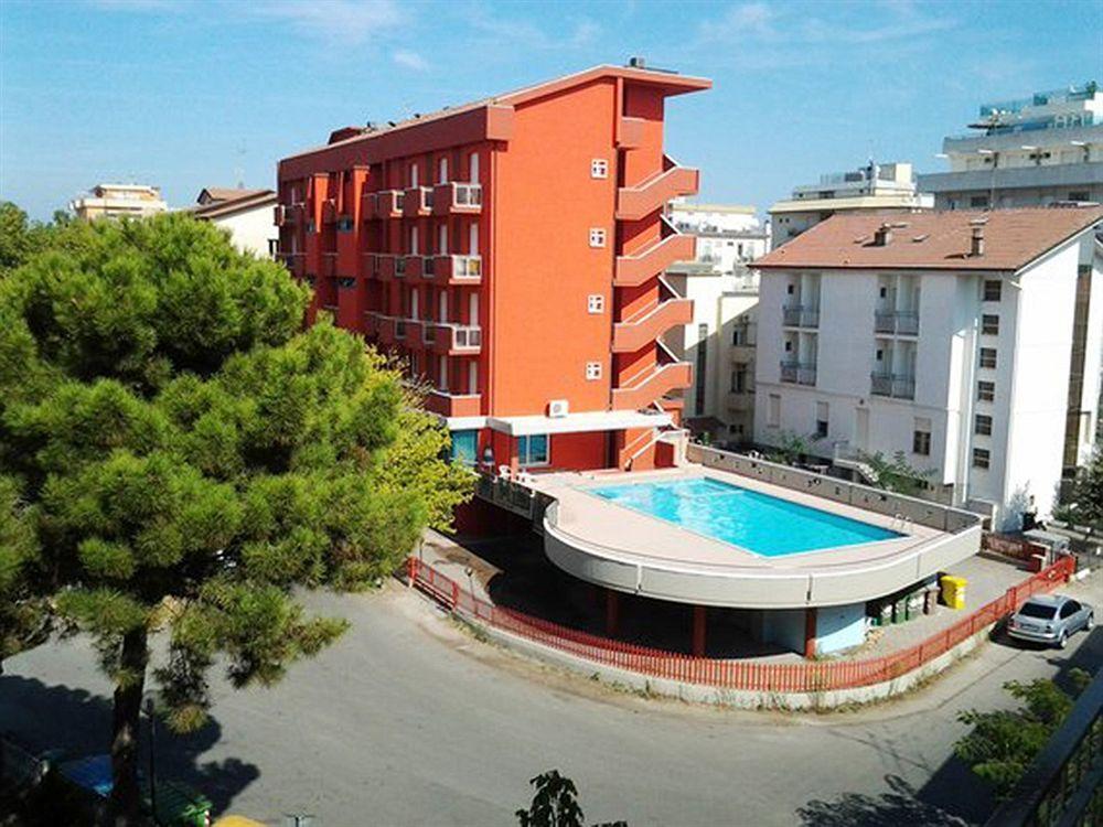 Family Hotel Mediterraneo - Azzurro Club Cesenatico Exteriér fotografie