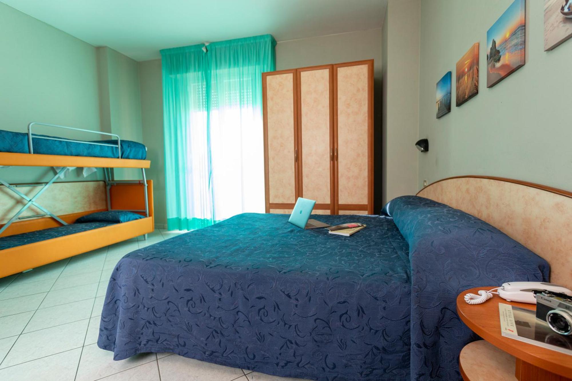 Family Hotel Mediterraneo - Azzurro Club Cesenatico Exteriér fotografie