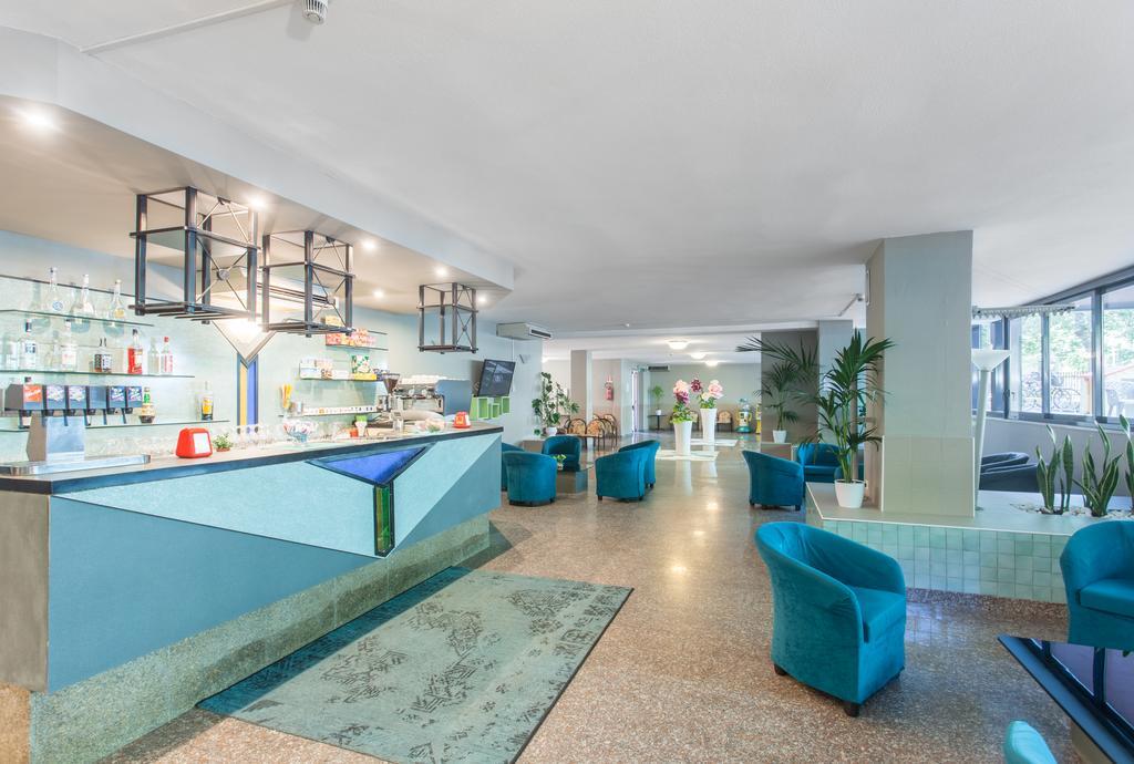 Family Hotel Mediterraneo - Azzurro Club Cesenatico Exteriér fotografie